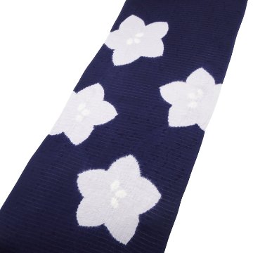 衿秀 夏帯揚げ 絽 唐草地紋染分桔梗 花紫 ＜即日発送可＞の画像