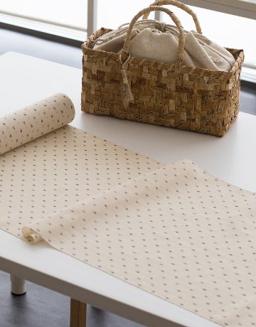 SOSAKUBAG(奥村草作) 「楮細工のバッグ 千成堂別注」 蓬染（グレー系）の画像
