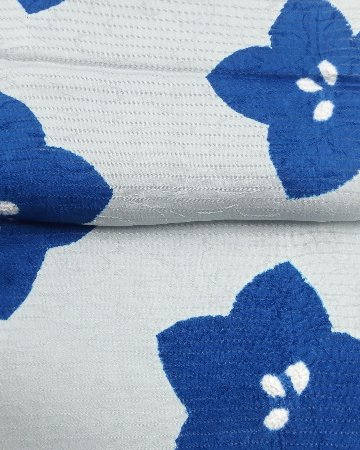 衿秀 夏帯揚げ 絽 唐草地紋染分桔梗 薄灰青 ＜即日発送可＞の画像