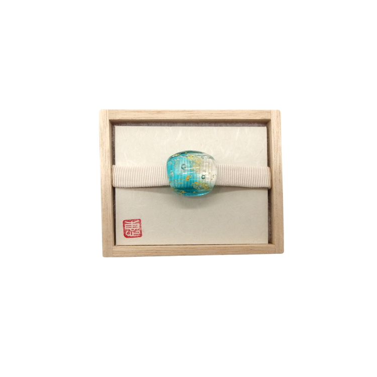 田上惠美子 硝子の帯留 「うたかた / ブルー系」ガラス・金箔の画像