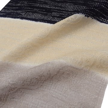 和小物さくら 絽 夏帯揚げ 紋織段染め抜染柄  濃紺と薄梅鼠と練色＜即日発送可＞の画像