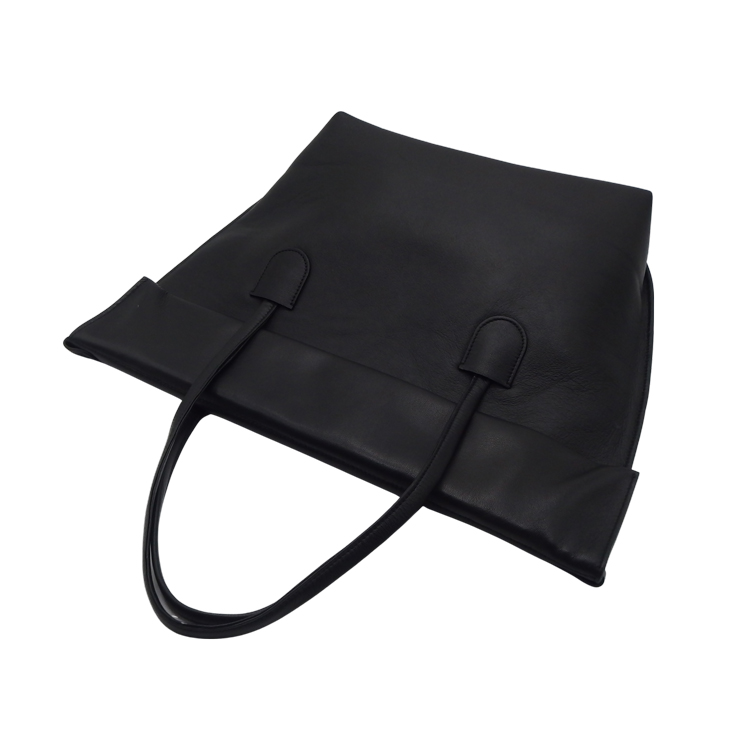 JUNYA WARASHINA (ジュンヤ・ワラシナ)「Museum Bag（ミュージアム・バッグ）」ハンドバッグ 黒 ラムレザーの画像