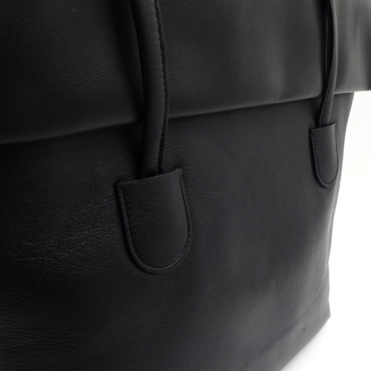 JUNYA WARASHINA (ジュンヤ・ワラシナ)「Museum Bag（ミュージアム・バッグ）」ハンドバッグ 黒 ラムレザーの画像