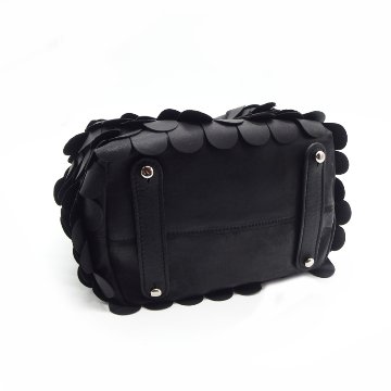 JUNYA WARASHINA (ジュンヤ・ワラシナ)「Ohagi, mop （オハギ, モップ）」ハンドバッグ 黒 ラムレザーの画像