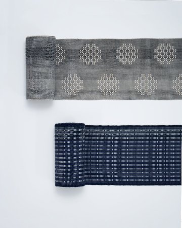 ヒヤミカチ322「首里道頓織 / 木綿」半幅帯 紺色 手織 伝統的工芸品の画像