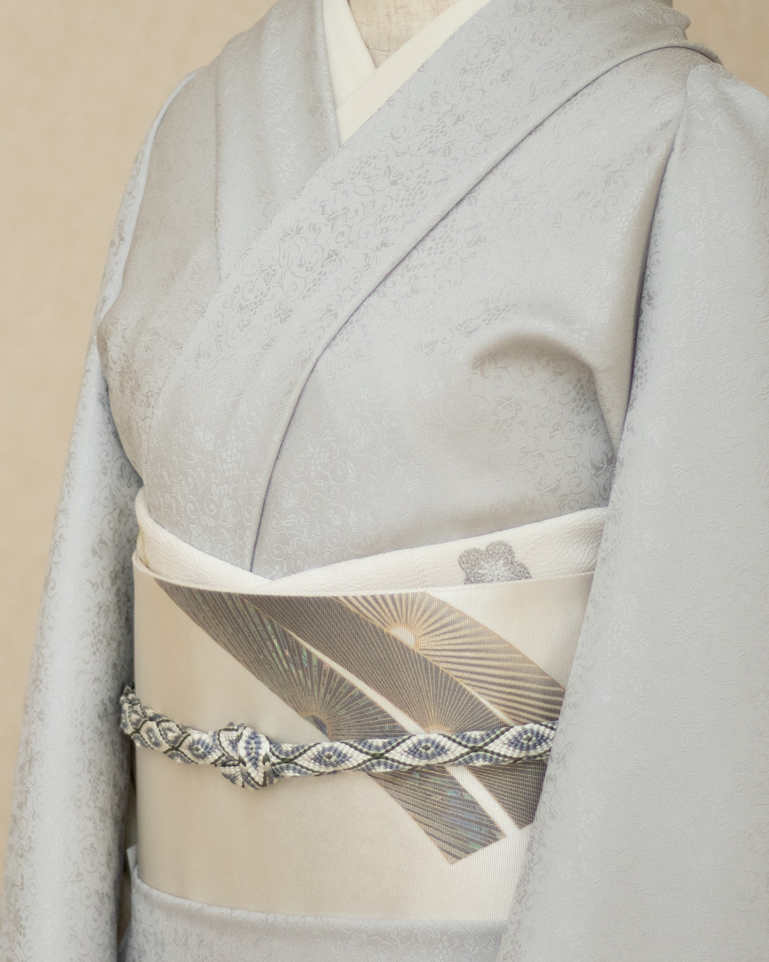 渡敬 帯揚げ 八丁梅唐草無地 白よごし ＜即日発送可＞の画像