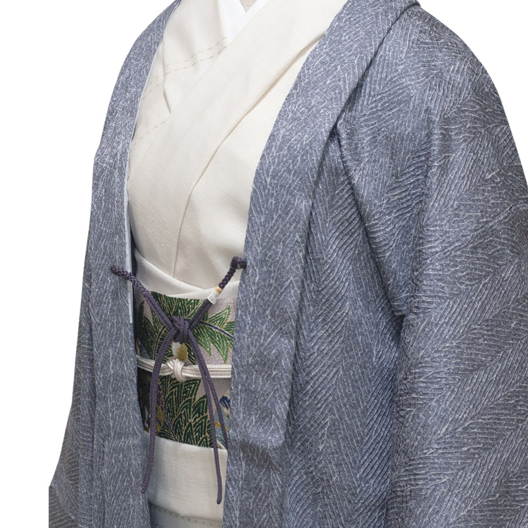 ＜お仕立て代込＞横山恵 「三才山紬 横段と浮織の着尺」千成堂別注 白磁地（薄いグレージュ）に薄藍色の花織の画像