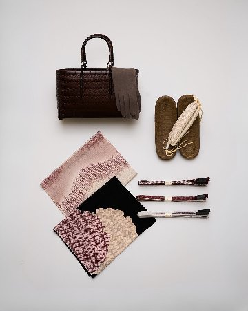 千成堂着物店 「絞り染の裂」 鼻緒 胡粉色に白茶の画像