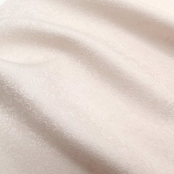 ＜お仕立て代込＞千成堂着物店 「葡萄唐草 伊予生糸 一尺三分着尺」 桜色（色無地）画像