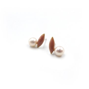 小室えみ香 ピアス 「Tiny earring-pearl-」 七宝とパール  くすみピンク画像