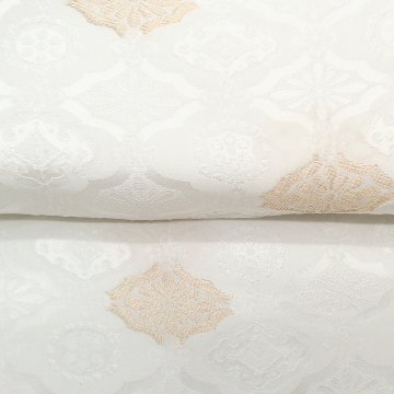 渡敬 帯揚げ 縫取濁江菊華紋 白よごしに金糸＜即日発送可＞の画像