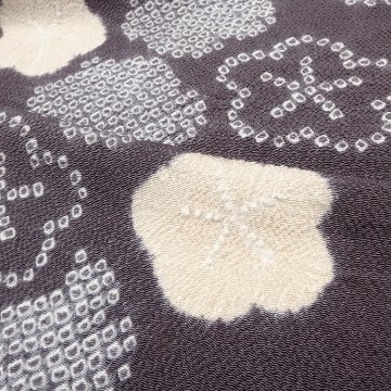 衿秀 帯揚げ 絞りの梅 疋田絞り 紫鳶 ＜即日発送可＞の画像