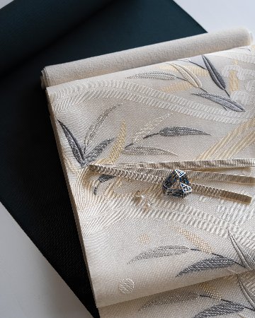 千成堂着物店 一点もの帯揚げ 帯揚げ 「白練 × 絽（銀通し）」 夏帯揚げ ＜即日発送可＞ の画像