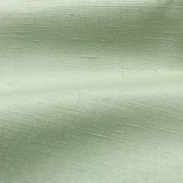 ＜お仕立て代込＞本場久米島紬（織り手：島袋伸子） 「ウージ染・無地」 着尺 白緑色の画像