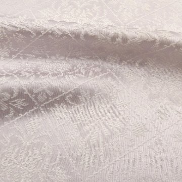 衿秀 帯揚げ 菱花ぼかし 白梅鼠から白緑＜即日発送可＞の画像
