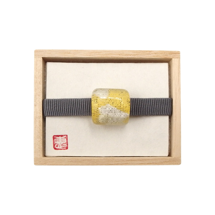 田上惠美子 硝子の帯留 「光」  ガラス・金箔・銀箔の画像