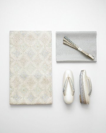 千成堂セレクト  帯締め 貝ノ口亀甲 薄縹から白藍 切房 ＜即日発送可＞ の画像