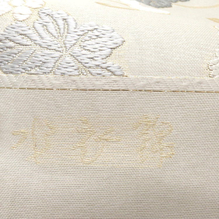 ＜お仕立て代込＞鈴木織物 「ひょうたん」 水衣錦 袋帯 灰白色の画像