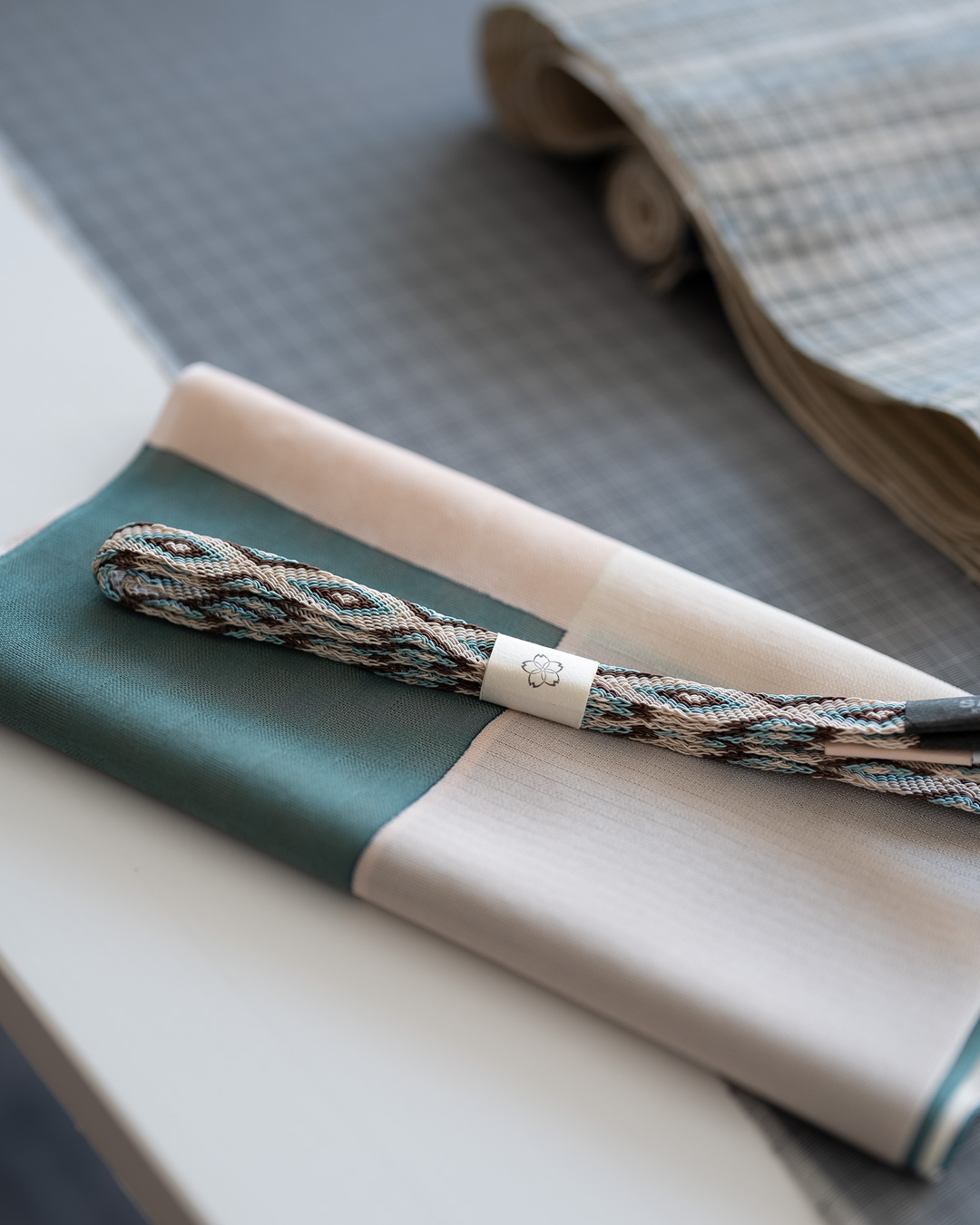 ＜お仕立て代込＞宮古上布（制作 下里愛子）九寸名古屋帯 夏帯 ＜自然布＞の画像