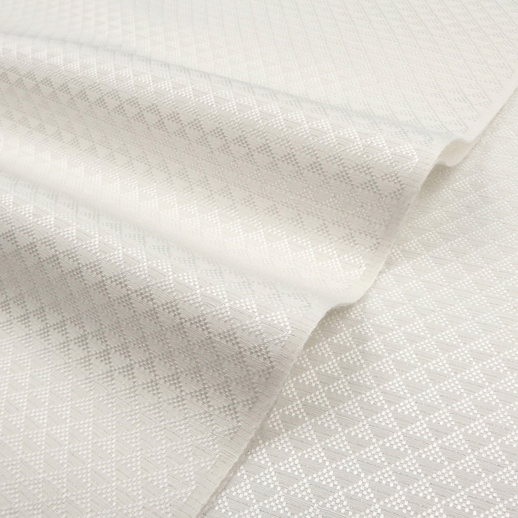 京都丹後の機屋×千成堂着物店 「鱗文」 銀節糸の帯揚げ 白×銀＜即日発送可＞ の画像