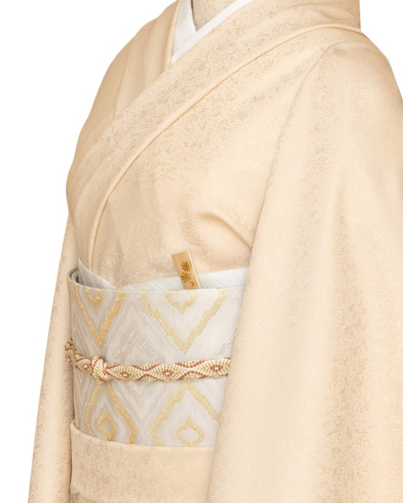 京都丹後の機屋×千成堂着物店 「葡萄唐草 伊予生糸 一尺三分着尺」 灰橙（はいだいだい）（色無地）＜お仕立て代込＞の画像