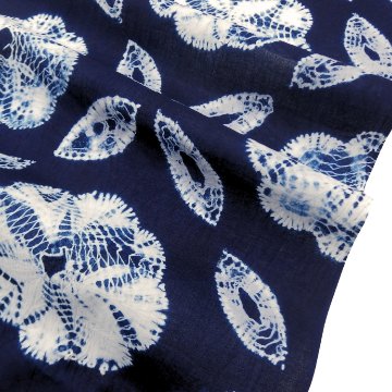 ＜お仕立て代込＞有松絞 「七宝ボーロ花」 浴衣 藍色に白 着尺（綿生地）の画像