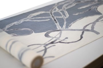 ＜お仕立て上がり＞佐藤碧 「逆光」 半幅帯 白よごしと灰青の画像