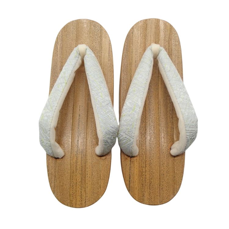 千成堂着物店 胡麻竹の下駄×絞り染の裂 鼻緒 Mサイズ 舟形 白に煤色の画像