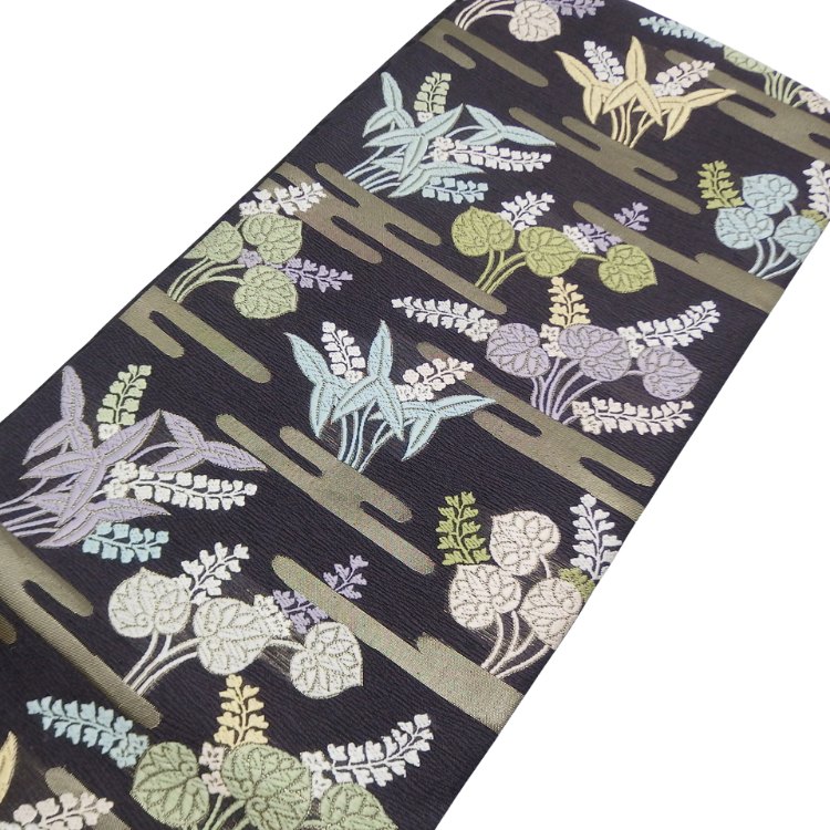 ＜お仕立て代込＞鈴木織物 「霞と葵」 水衣錦 袋帯 焦茶（紫がかった、濃いめの灰茶色）の画像