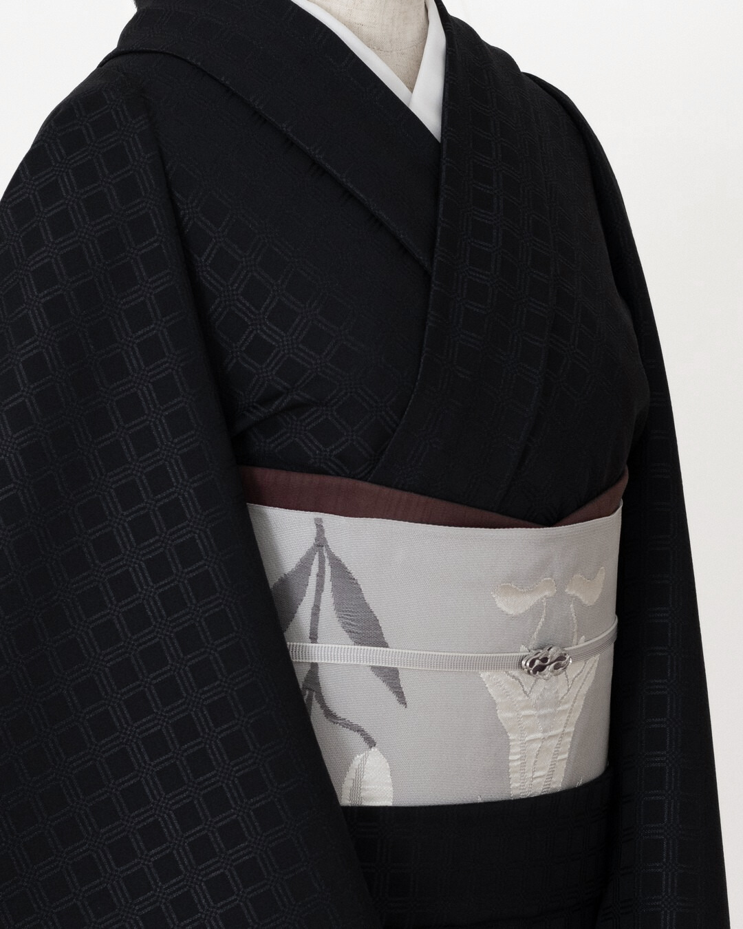 洛風林 「百合文（中喪・洒落兼用）」 九寸名古屋帯 灰白練（グレー系）＜お仕立て代込＞の画像