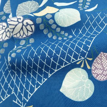 和小物さくら☓多ち花 帯揚げ 摺型友禅 葵に網 藍色＜即日発送可＞の画像