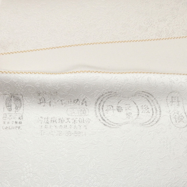 ＜お仕立て代込＞京都丹後の機屋×千成堂着物店 「葡萄唐草 伊予生糸 一尺三分着尺」 素色 グレーみのベージュ系（色無地）の画像