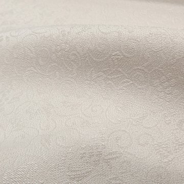 ＜お仕立て代込＞京都丹後の機屋×千成堂着物店 「葡萄唐草 伊予生糸 一尺三分着尺」 素色 グレーみのベージュ系（色無地）の画像