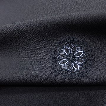 ＜お仕立て代込＞千成堂着物店 「刺繍×飛び柄の小紋」 羽織 道行 着物衿コート ちりよけ 道中着に 黒紫色の画像