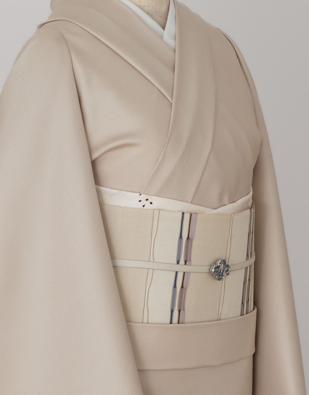 ＜お仕立て代込＞勝山さと子 「絹雲織市松 手織 一尺三分」 千成堂別注 着尺 白茶の画像