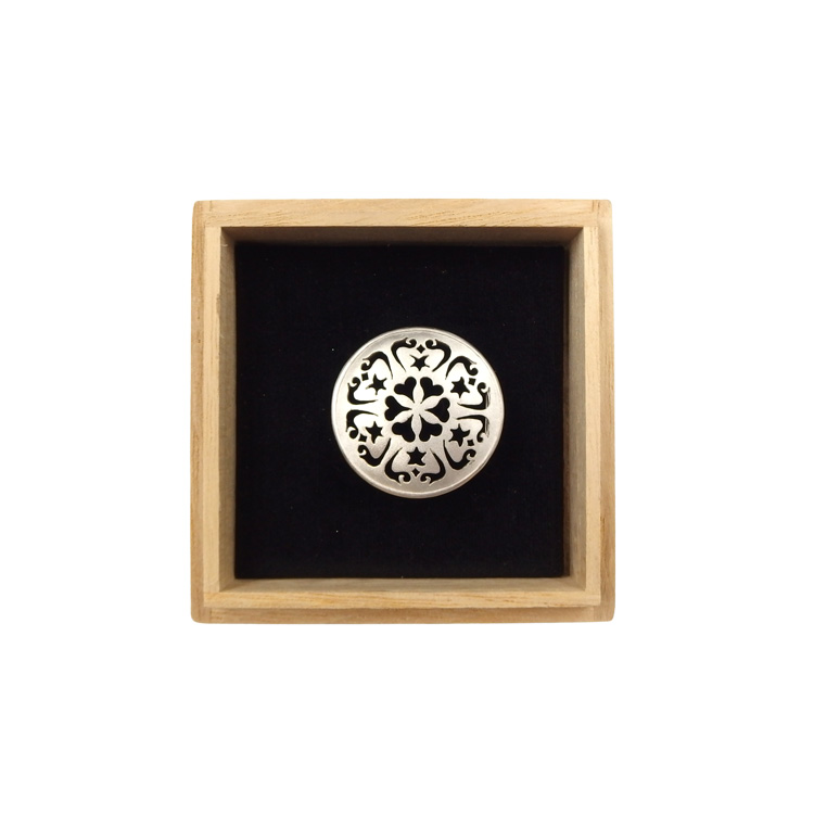 時園和代（TOKISONO）彫金の帯留め（小） 透かし彫り 「HEART-3」 千成堂別注の画像