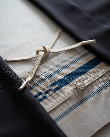 ＜お仕立て代込＞京都丹後の機屋×千成堂着物店 「丹後本紗 一尺一寸（広幅）羽尺」 3シーズンコート ちりよけ 道中着に / 黒紅（赤みの濃紫系）の画像