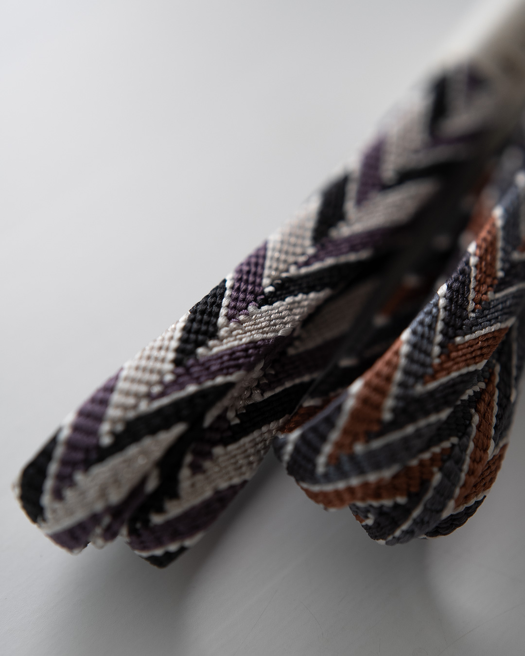 渡敬 帯締め 笹波三色木葉撚房(笹浪) 白・青鼠・鉄紺・灰赤茶＜即日発送可＞の画像