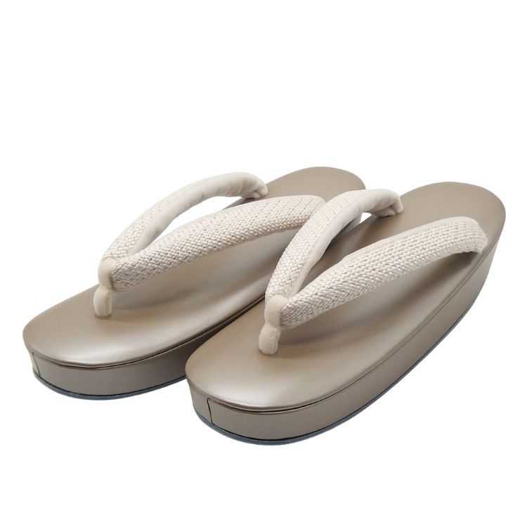 衿秀 草履 「艶けし×組紐」 千成堂別注 Lサイズ 利休白茶に白・銀糸＜即日発送可＞の画像