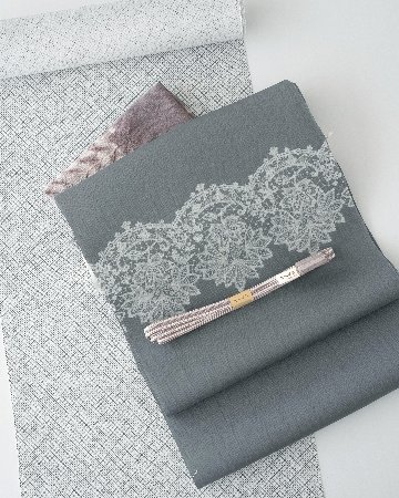 「染疋田小紋×楊柳（よろけ縞）」 着尺 白よごしに灰・墨色（グレー系）夏・単衣兼用＜お仕立て代込＞の画像