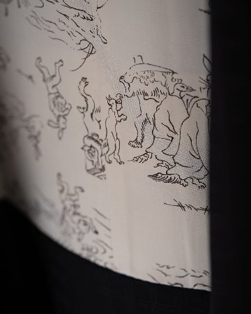 京都丹後の機屋×千成堂着物店 「野蚕白着尺 吉野格子文」道行コート（撥水加工済み）黒紫色 ＜即日発送可＞の画像