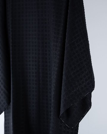 京都丹後の機屋×千成堂着物店 「野蚕白着尺 吉野格子文」道行コート（撥水加工済み）黒紫色 ＜即日発送可＞の画像