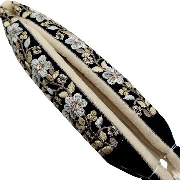 衿秀 鼻緒 刺繍 黒の画像