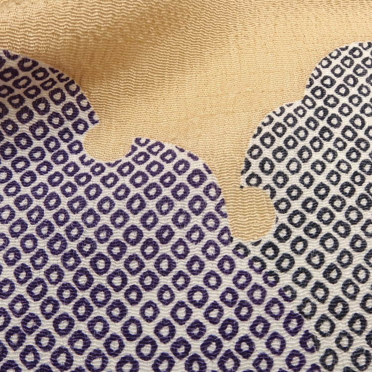 衿秀 帯揚げ 雪輪 縮緬 練色  ＜即日発送可＞の画像