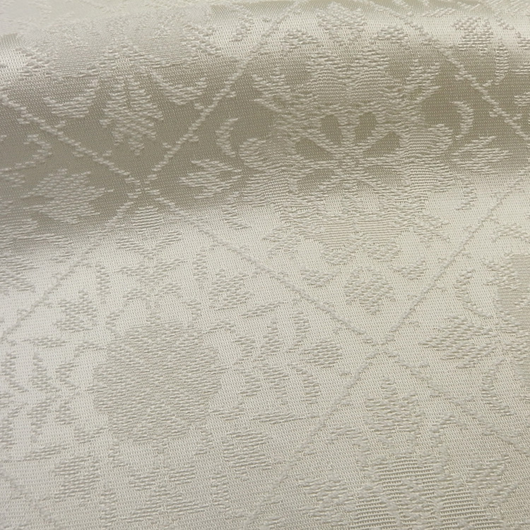 衿秀 帯揚げ 菱に花紋ぼかし 白緑と月白 ＜即日発送可＞の画像