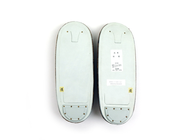 衿秀 南部カラス表（畳表・志那表）「前3後7」 草履の台 茶 （M・Ｌサイズ）の画像