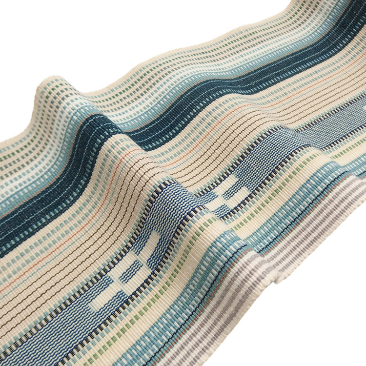 ＜お仕立て代込＞鈴木美緒「草木染・八重山ミンサー」半幅帯 白よごし・高麗納戸と薄藍の画像