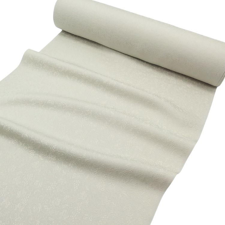 ＜お仕立て代込＞京都丹後の機屋×千成堂着物店 「葡萄唐草 伊予生糸 一尺三分着尺」薄鶸色・灰色がかった薄い緑（色無地）の画像