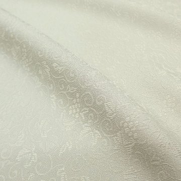 ＜お仕立て代込＞京都丹後の機屋×千成堂着物店 「葡萄唐草 伊予生糸 一尺三分着尺」薄鶸色・灰色がかった薄い緑（色無地）の画像