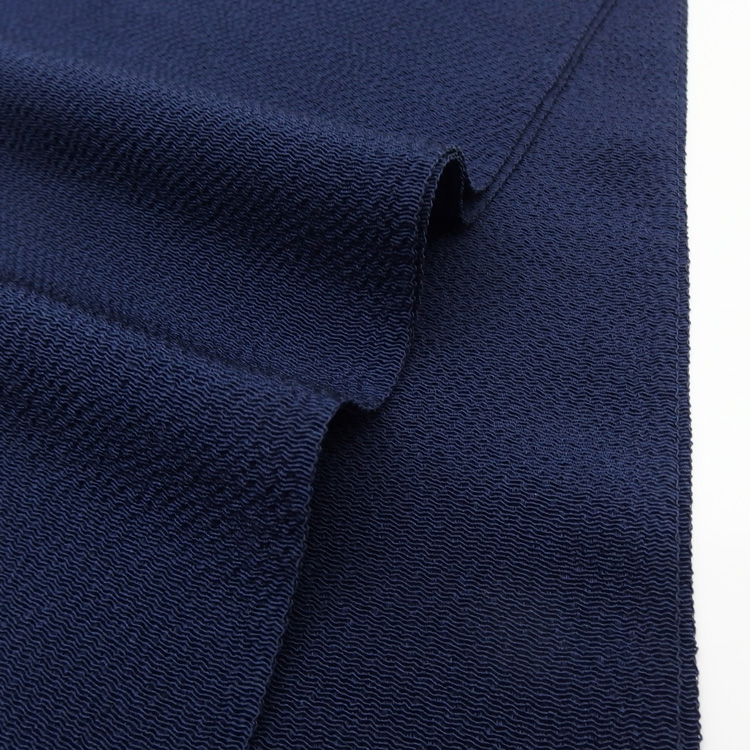 千成堂着物店 一点もの帯揚げ 「濃紺 × 縮緬（ちりめん）」＜即日発送可＞ の画像